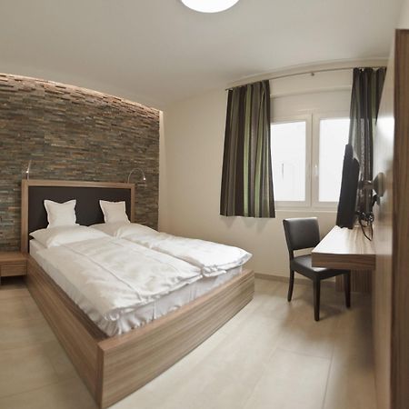 Hotel Maxis - Digitaler Self-Check-In - Karlsbad Luaran gambar
